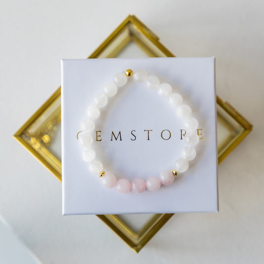 Moonstone and Madagascar Rose Quartz bracelet (Moonstone, Rose Quartz, 8mm. For Love, growth and confidence.) )