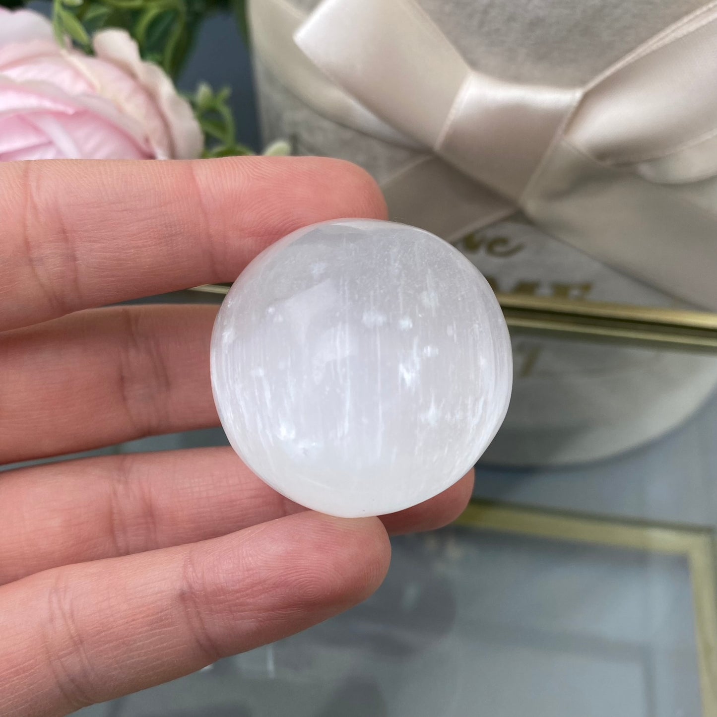 Selenite sphere (Selenite 3.3 cm )