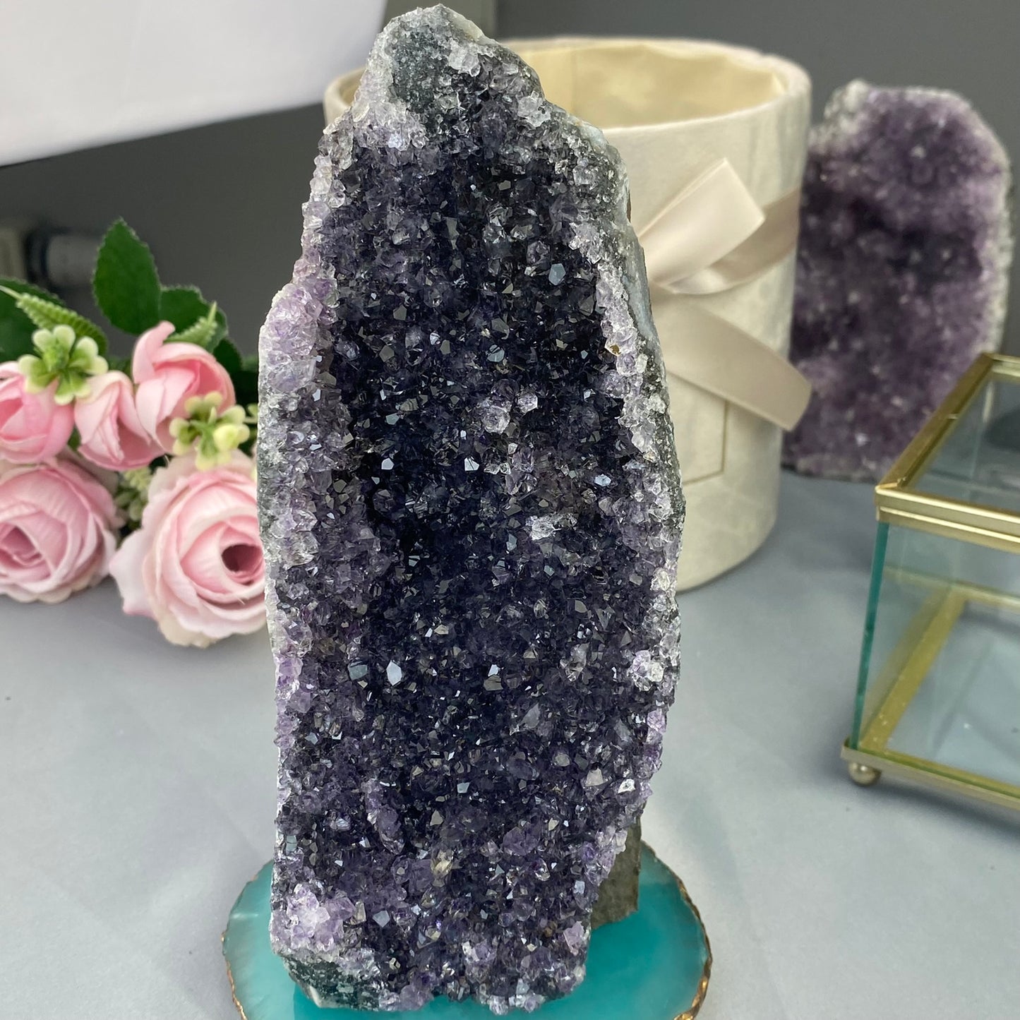 Amethyst druse (Amethyst 1108g.)