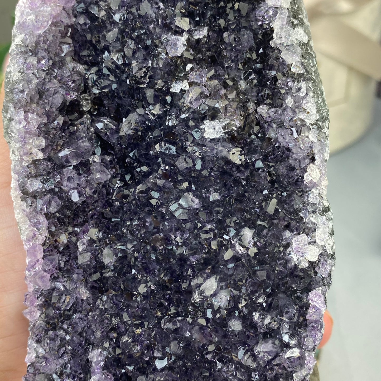 Amethyst druse (Amethyst 1108g.)