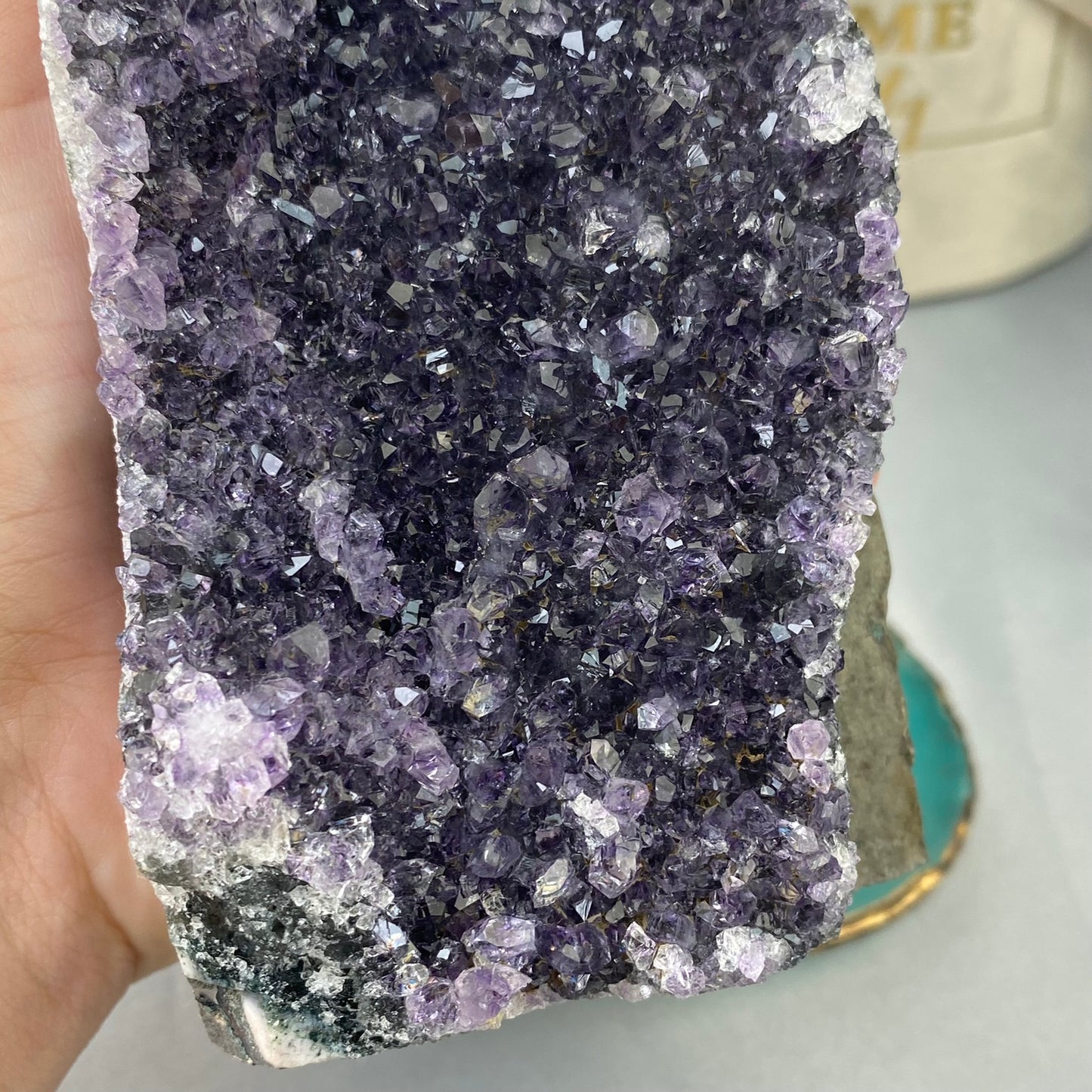 Amethyst druse (Amethyst 1108g.)