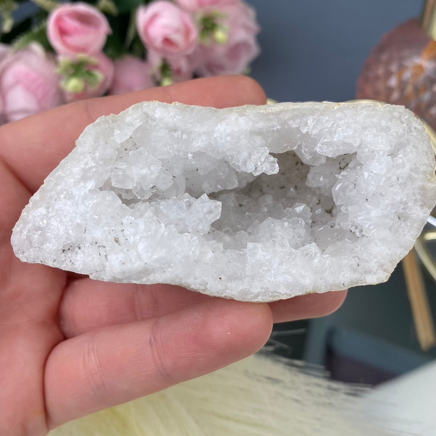 Quartz geode (Quartz 159g.)