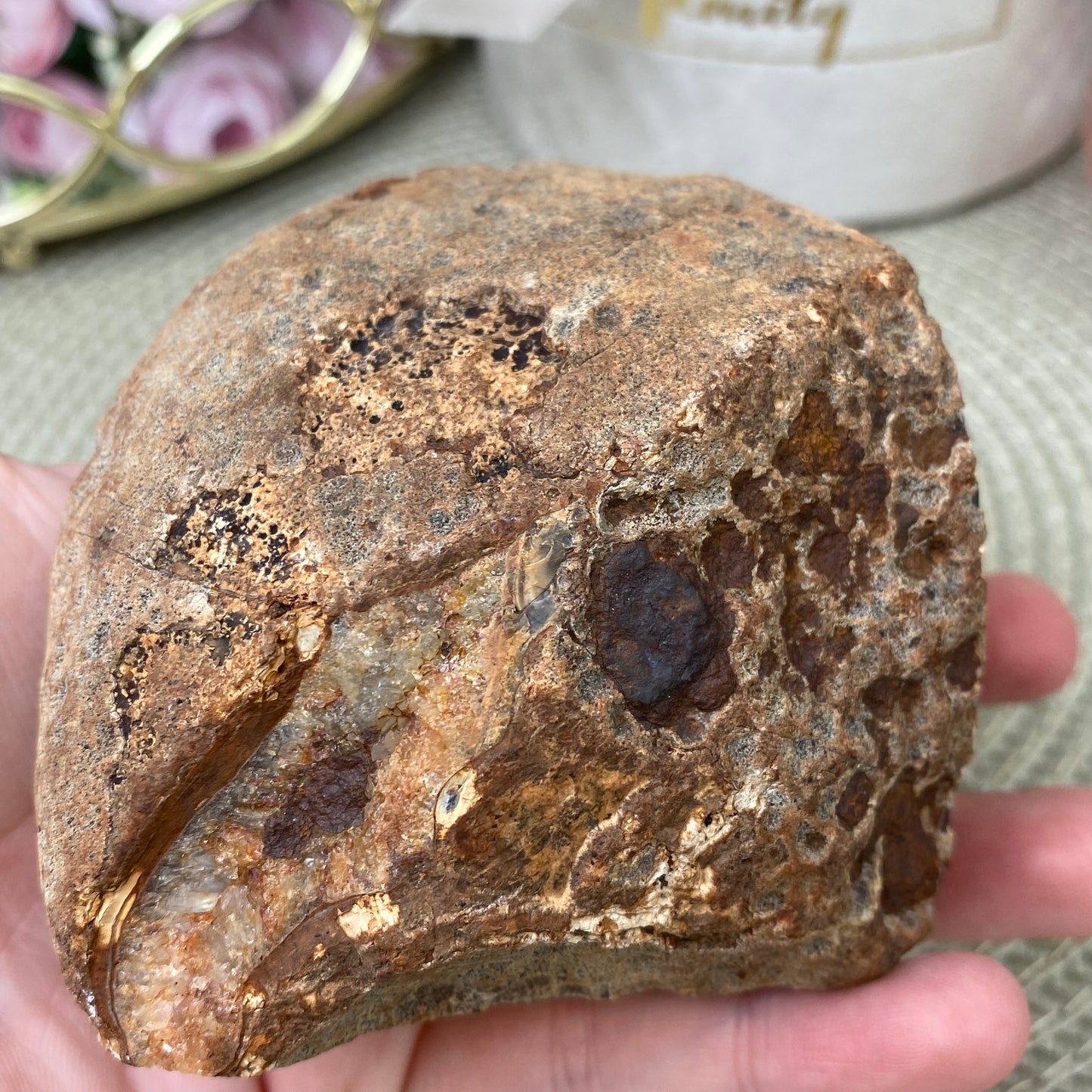 Agate with Clear Quartz (486 g.)