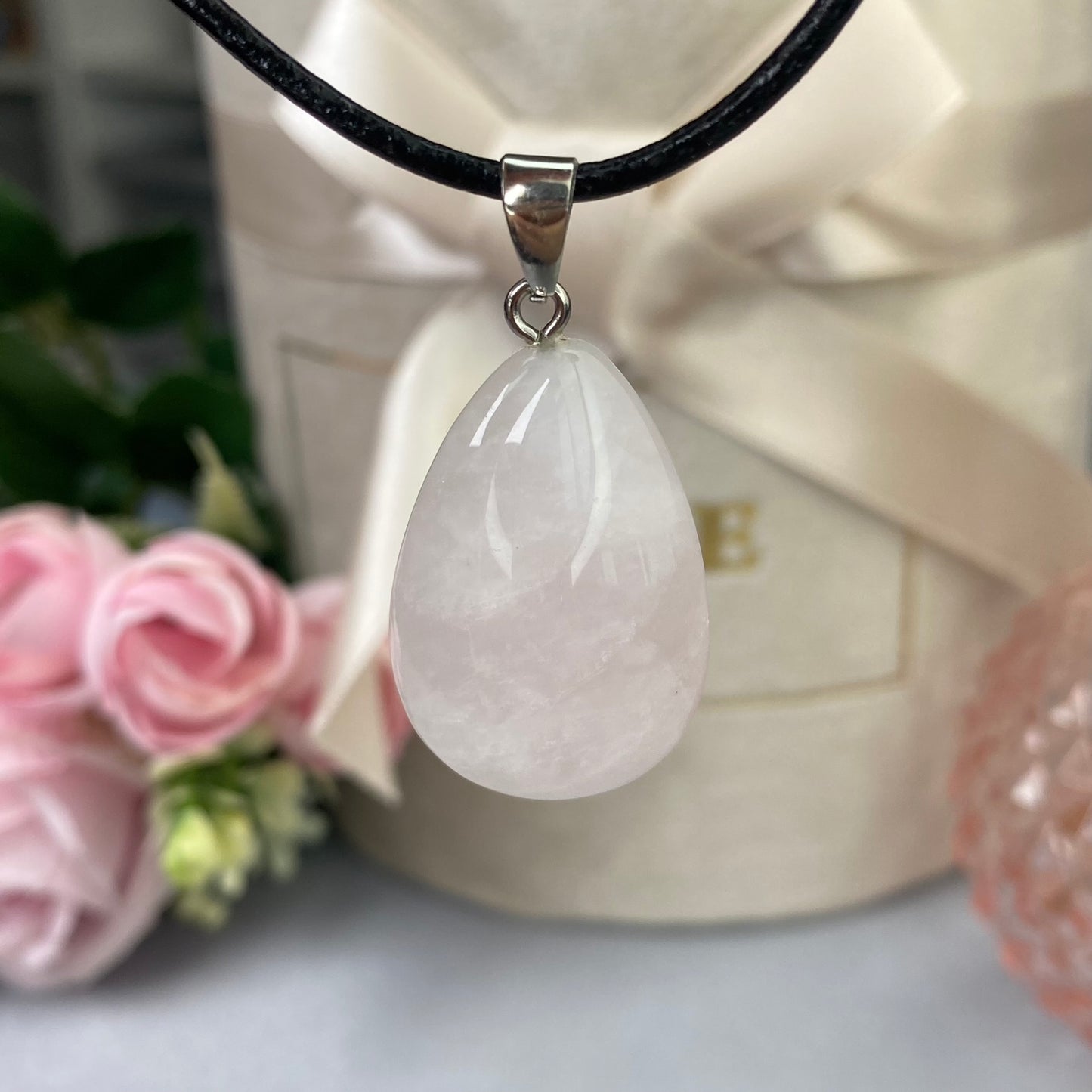 Rose Quartz pendant (Rose Quartz)