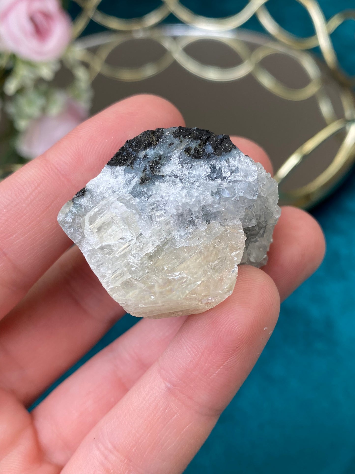 Natural raw Apophyllite druse 34g. (India)