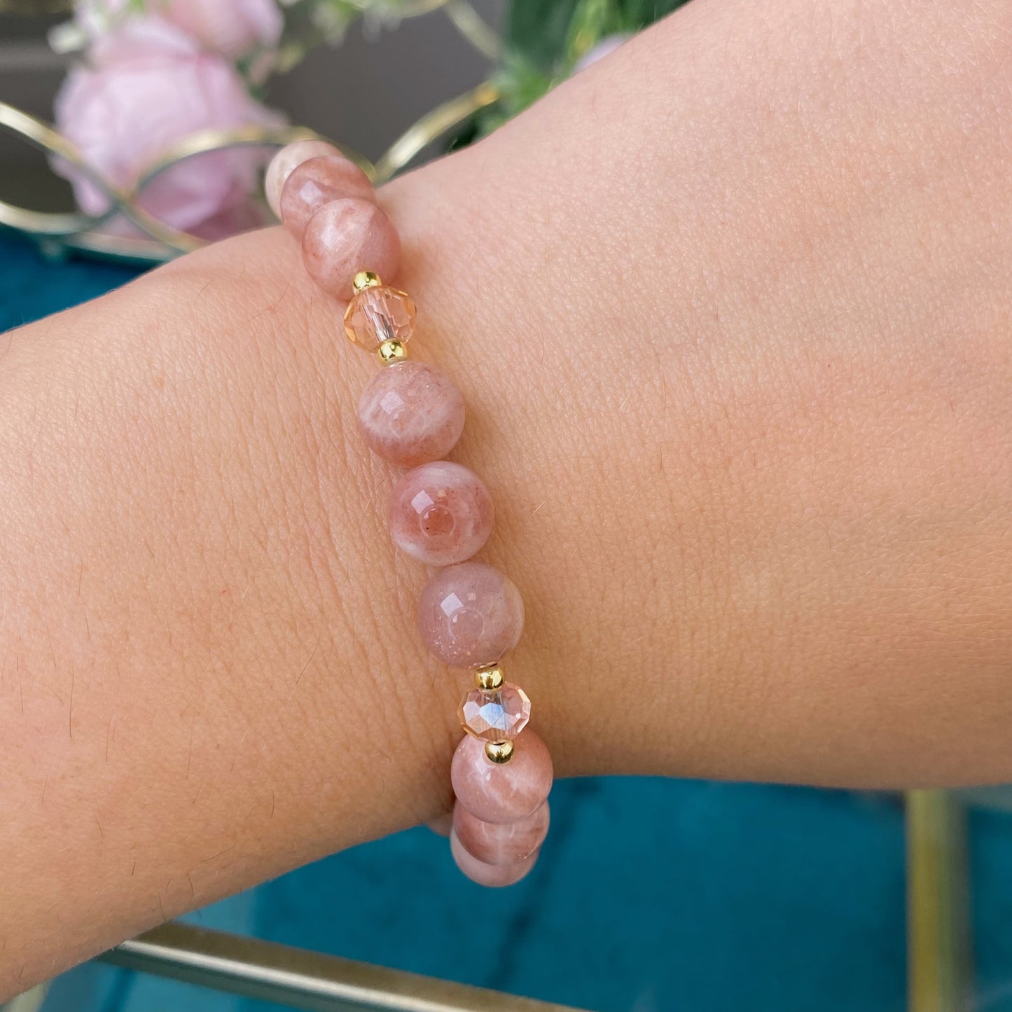 Sunstone bracelet (Sunstone, 8mm.For positive energy, love and good vibes.)