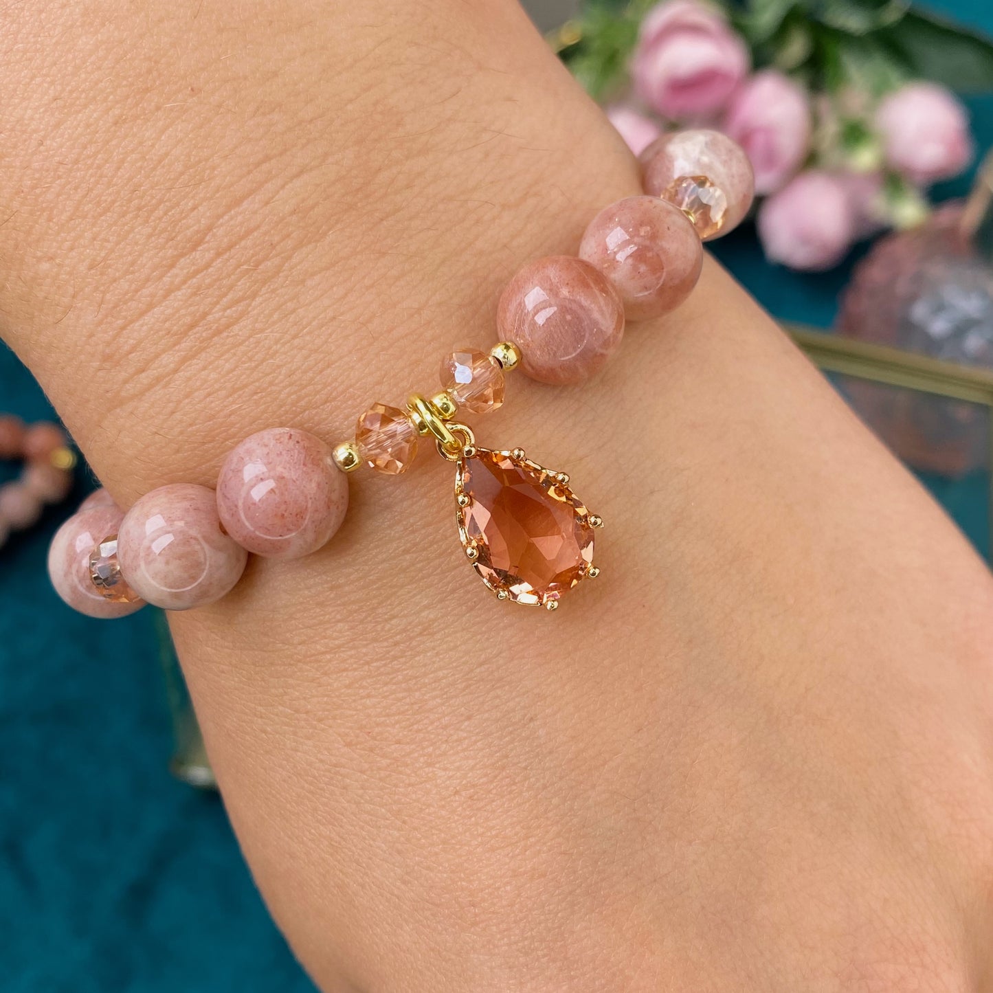 Sunstone bracelet (Sunstone, 10mm.For positive energy, love and good vibes.)